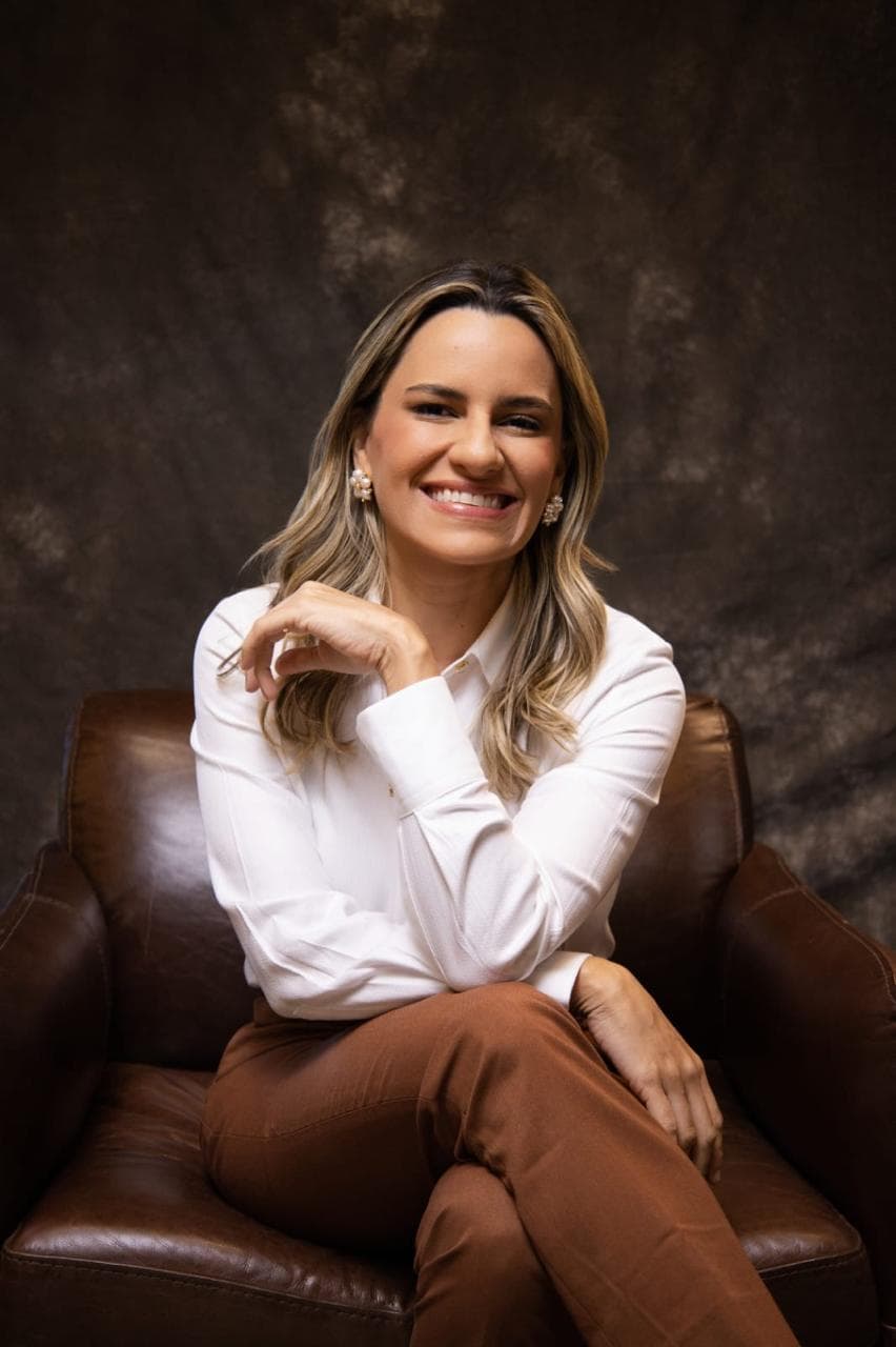 Dra. Emanuelle Onety - Advogada Especialista em Direito de Família e Sucessões